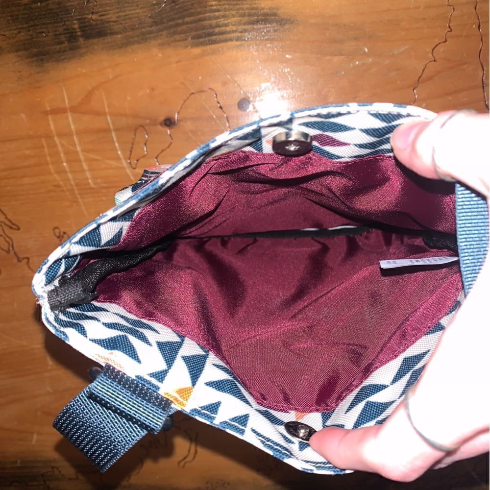 KAVU For Keeps & Renrose Trinatural crossbody bag - Picture 3 of 11